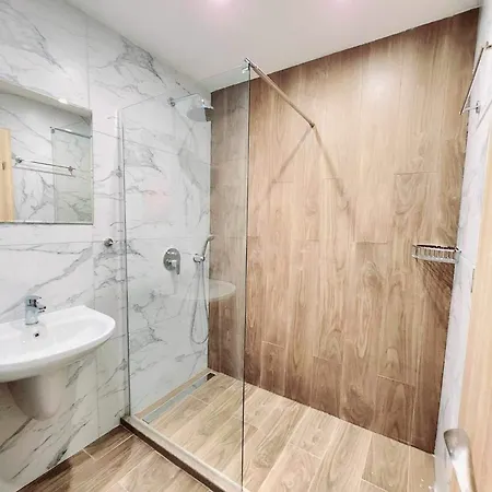 Arboro Gardens E43 Appartement